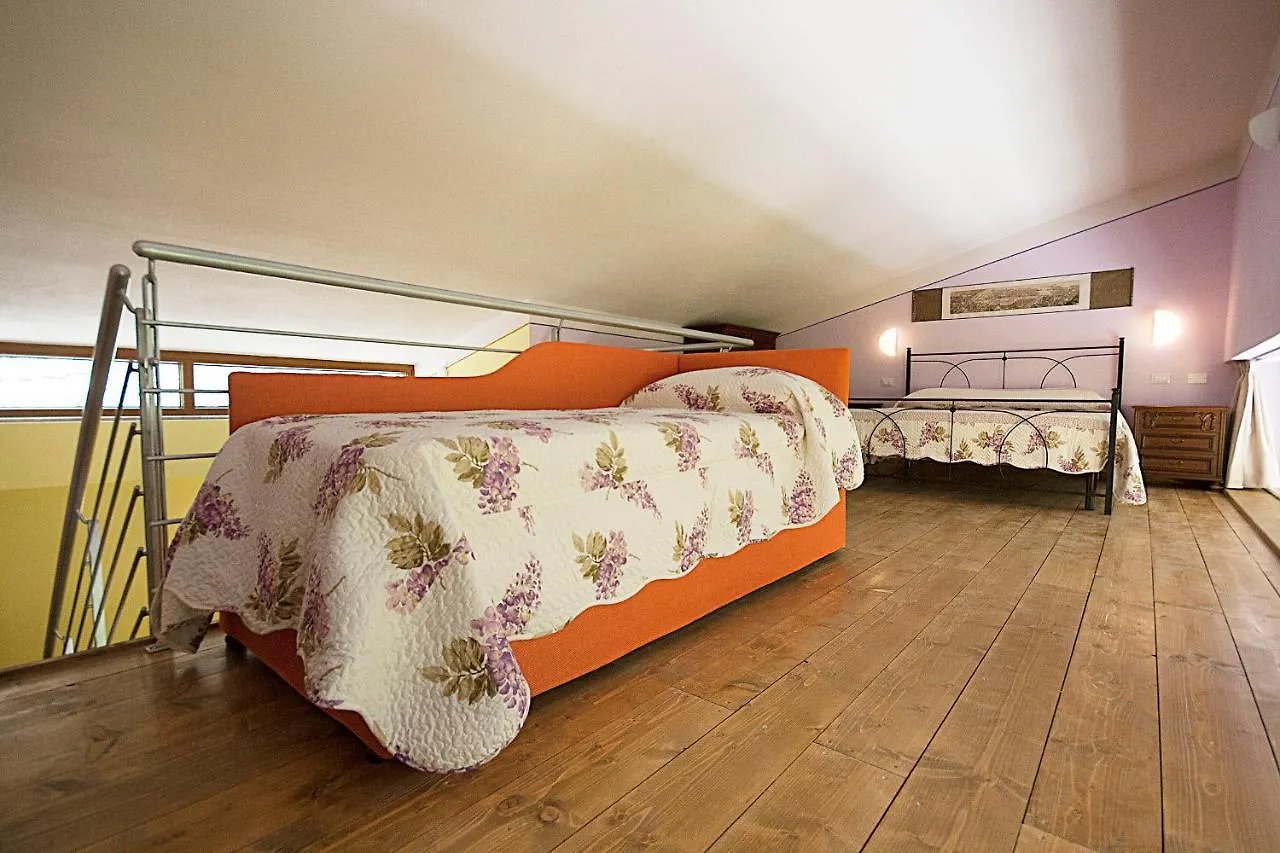 Agriturismo Cornali Fabbriche di Vallico 0*,  Italy